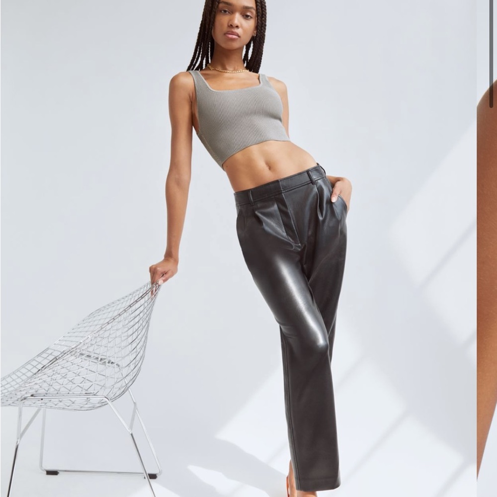 Babaton sculpt knit opal gray tank
